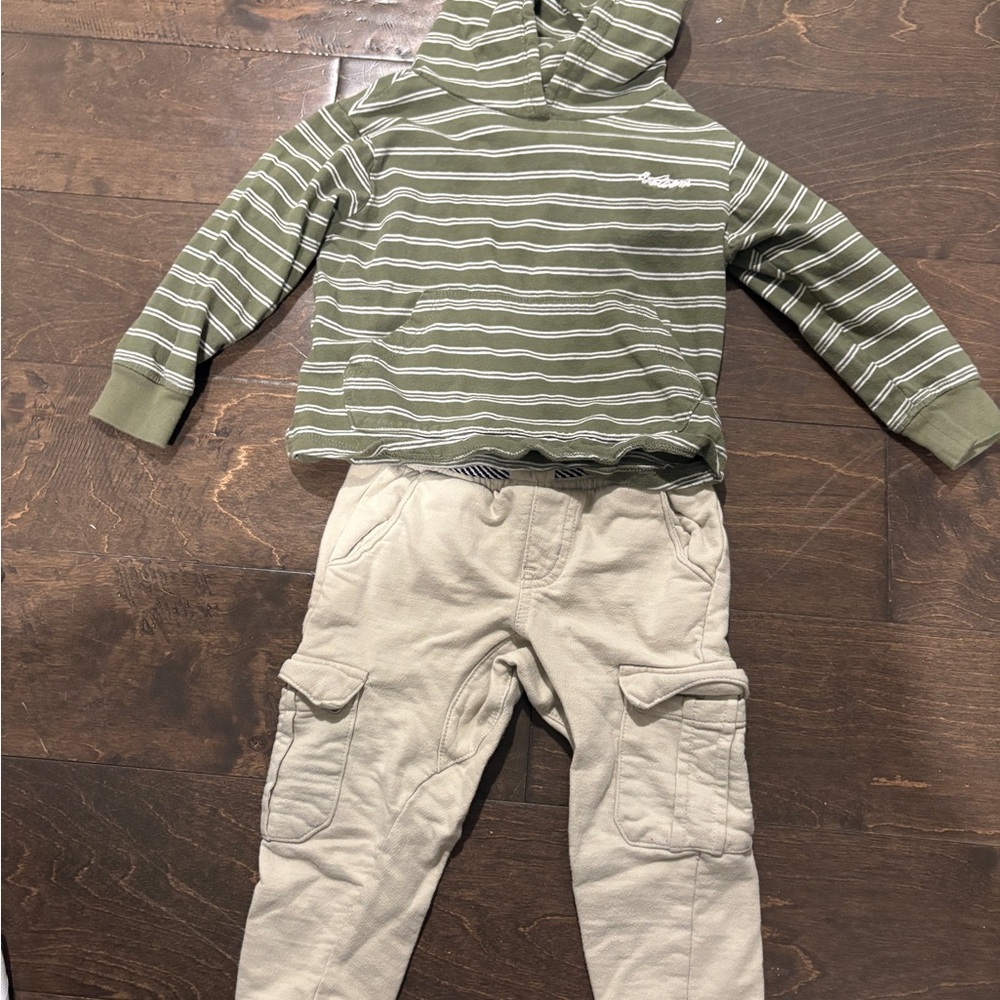 Volcom Olive Green Striped Hoodie and Beige Cargo Pants